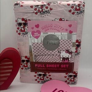 NWT Hello Kitty Valentines Love Sheet Set